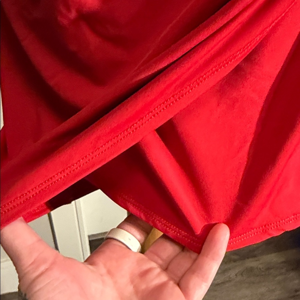 Little Red Ruched Dress - Picture 8 of 9